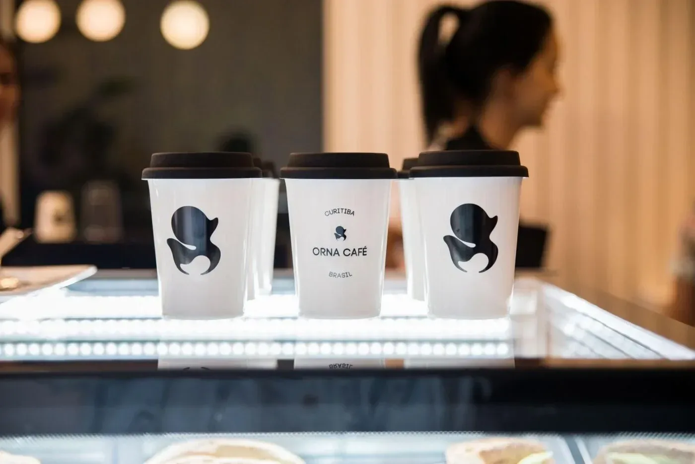 Inaugura Orna Café, das creators curtibanas irmãs Alcântara