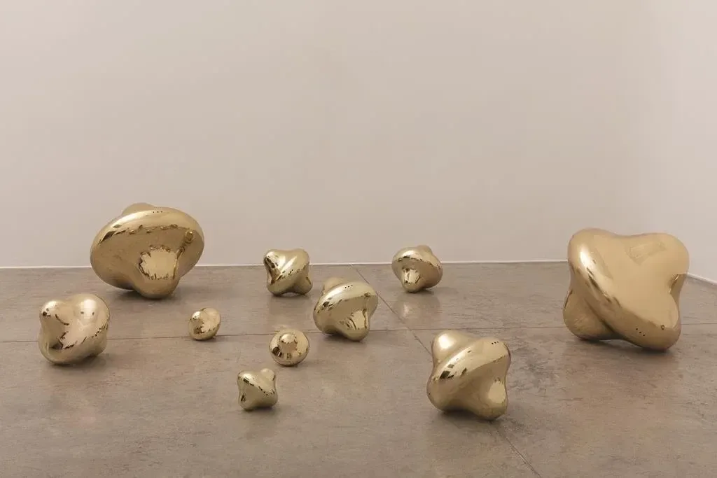 Exposição Laura Vinci no Instituto Ling