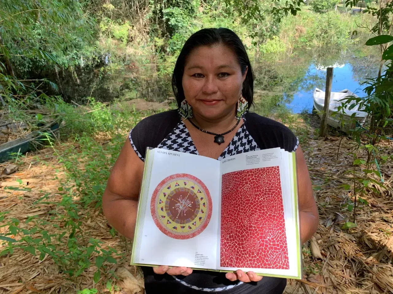 Artista visual indígena amazonense, Sãnipã, faz intervenção artística inédita