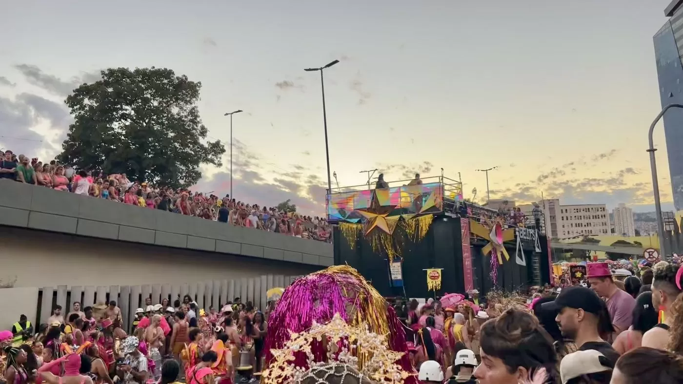 Bloco Então Brilha | Passageira.com.br