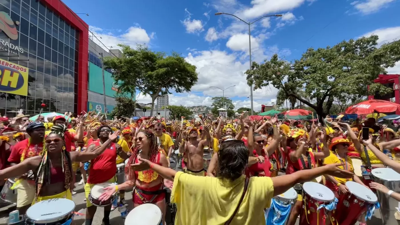 Bloco da Esquina | Passageira.com.br